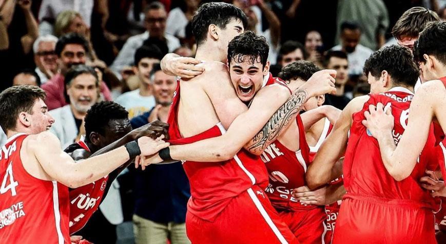Yarı finalde büyük hüzün İbrahim Kutluay oğlunu teselli etti