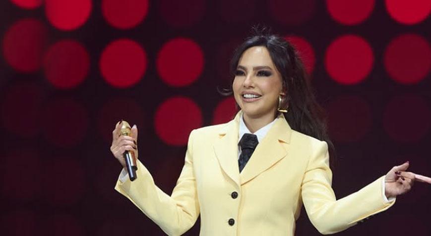 Yüzünü gerdirmişti Ebru Gündeş eski halini paylaştı