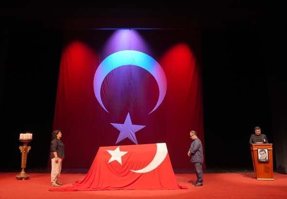 Usta oyuncu Zihni Göktay’a veda