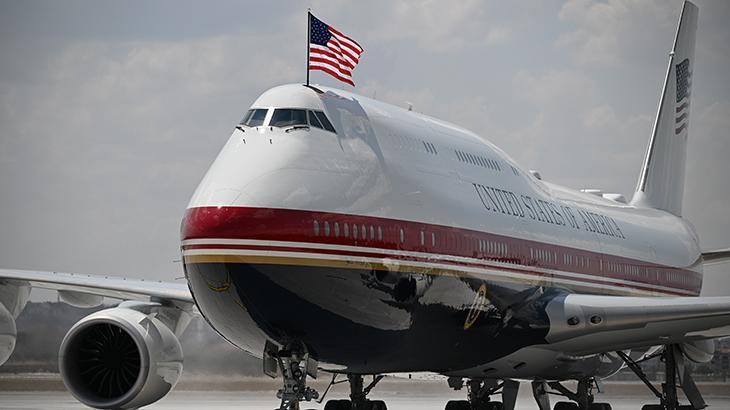 ABD Başkanı Trump NATO Zirvesi için Ankarada Havalimanında dikkat çeken diyalog ABD Başkanı Trump NATO Zirvesi için Ankarada Havalimanında dikkat çeken diyalog