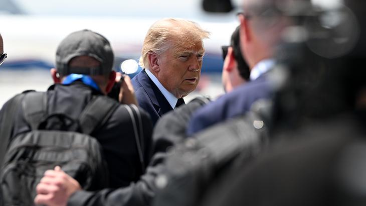 ABD Başkanı Trump NATO Zirvesi için Ankarada Havalimanında dikkat çeken diyalog ABD Başkanı Trump NATO Zirvesi için Ankarada Havalimanında dikkat çeken diyalog