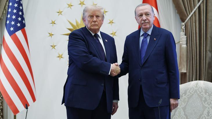 ABD Başkanı Trump NATO Zirvesi için Ankarada Havalimanında dikkat çeken diyalog ABD Başkanı Trump NATO Zirvesi için Ankarada Havalimanında dikkat çeken diyalog
