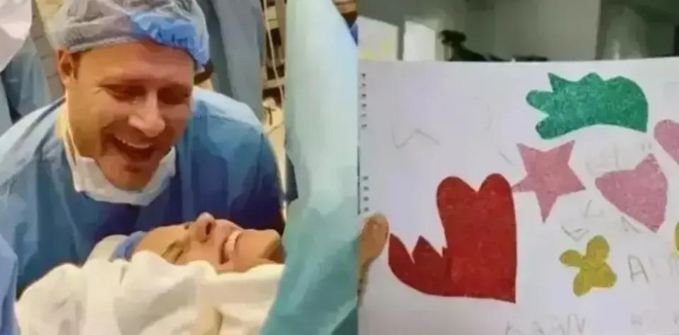İşte Aslanın son hali Burak Çelik ve eşi Ece Çelikten mutlu aile pozu