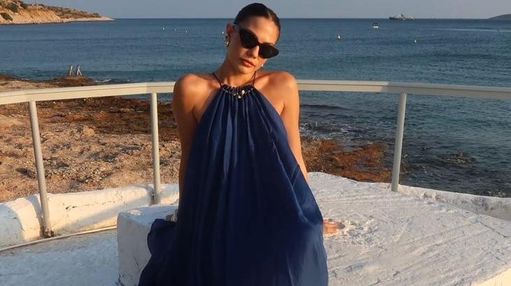Yeni tatil rotası Atina oldu Demet Özdemir Instagramdan peş peşe paylaştı