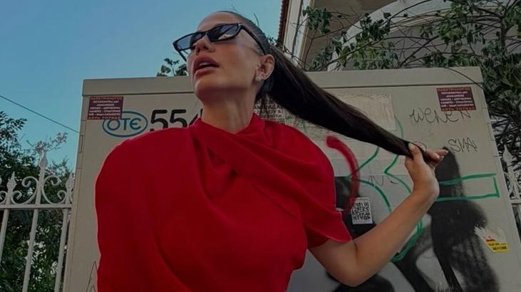 Yeni tatil rotası Atina oldu Demet Özdemir Instagramdan peş peşe paylaştı