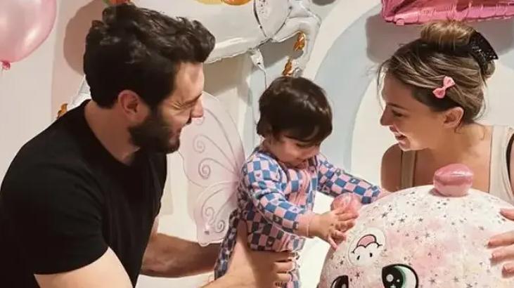 5 yılı devirdiler İsmail Ege Şaşmazdan evlilik yıl dönümü paylaşımı