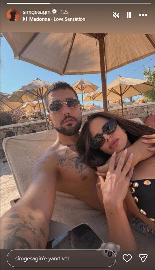 Simge Sağından romantik tatil pozu Tek bir emojiyle aşkını anlattı