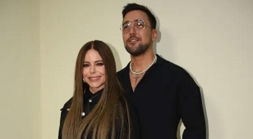Simge Sağından romantik tatil pozu Tek bir emojiyle aşkını anlattı