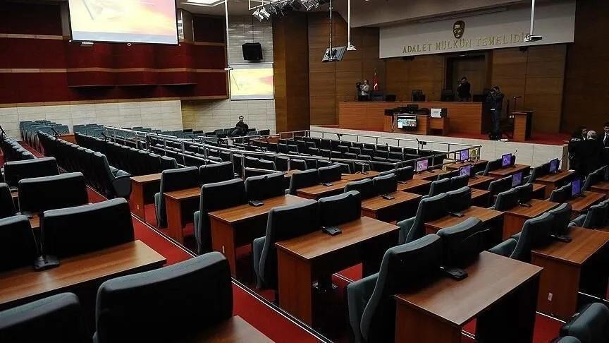 Mesai arkadaşlarına 'öküz, salak, işe yaramazsın' dedi! Yargıtay'dan emsal tazminat kararı
