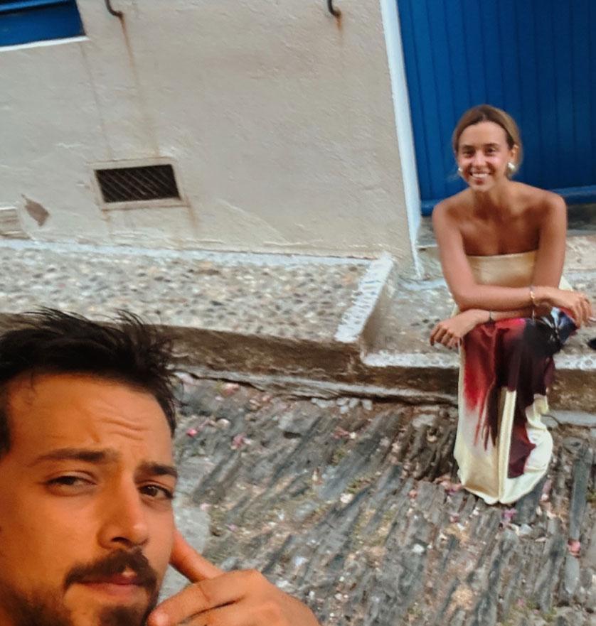 Mert Yazıcıoğlu ve sevgilisi Zeynep Artukmaç İspanya’da Romantik paylaşımlar peş peşe geldi