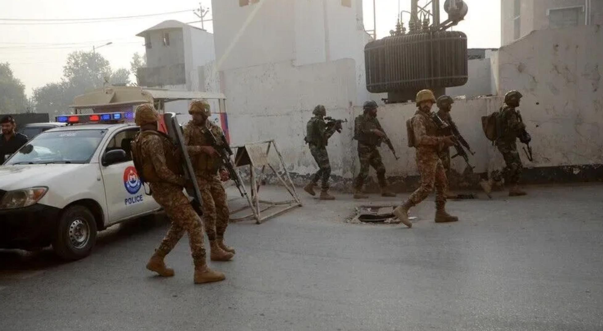 27 polisin öldürülmesinin ardından operasyon! Pakistan'da 83 militan etkisiz hale getirildi