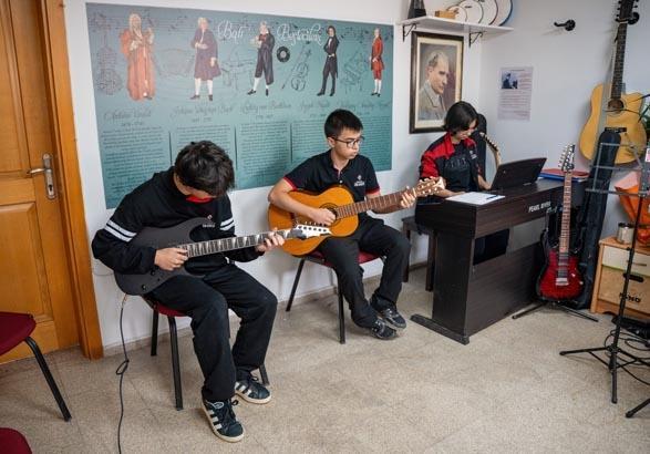 Sadece 90 öğrenci kabul ediyor TÜBİTAK Fen Lisesine başvurular bugün sona eriyor