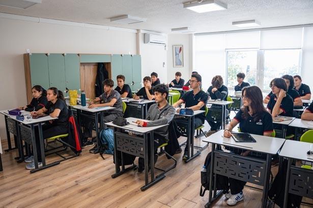 Sadece 90 öğrenci kabul ediyor TÜBİTAK Fen Lisesine başvurular bugün sona eriyor