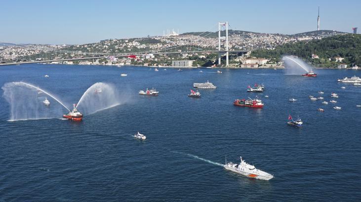 15 Temmuz’un 10. yılında İstanbul Boğazı’nda görkemli tören! 253 gemiyle deniz korteji