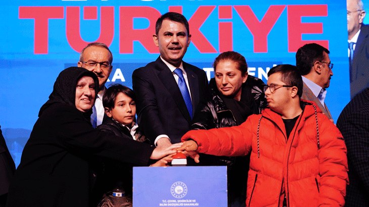 Bakan Kurum'un ismi oy birliğiyle Malatya'da bir caddeye verildi