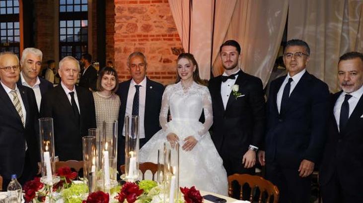 İsmail Yüksek ve Esen Matraş evlendi İşte nikahtan ilk kareler