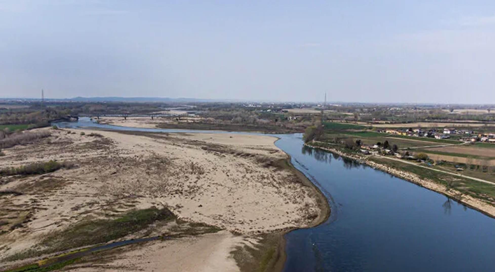 Deniz suyu 18 kilometre içeri girdi! Çiftçiler çaresiz