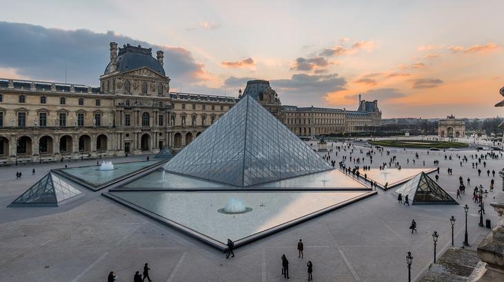 Büyük soygunla sarsılmıştı! Fransa'daki Louvre Müzesi ile ilgili flaş gelişme: 'Tamamen kaldırıldı'
