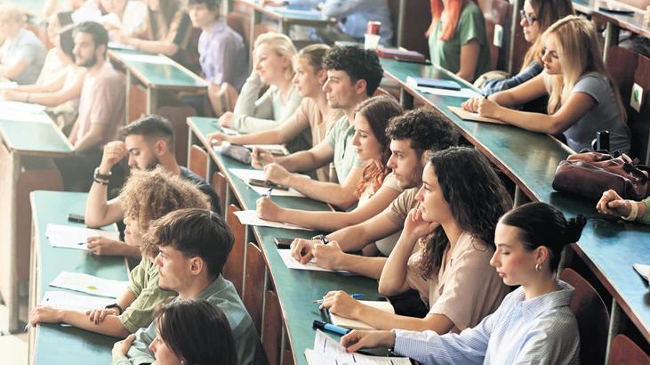 Vakıf üniversitelerinden Oxford’la yarışan ücretler! Bir yıllık eğitim 3.7 milyon TL