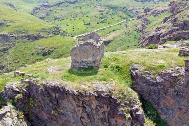 Kapısından giren kendini Orta Çağda buluyor Türkiyede eşi benzeri olmayan köy