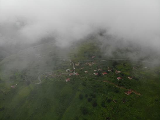 Sislerin arasında saklı 300 yıllık kent Görenler masal diyarına benzetiyor