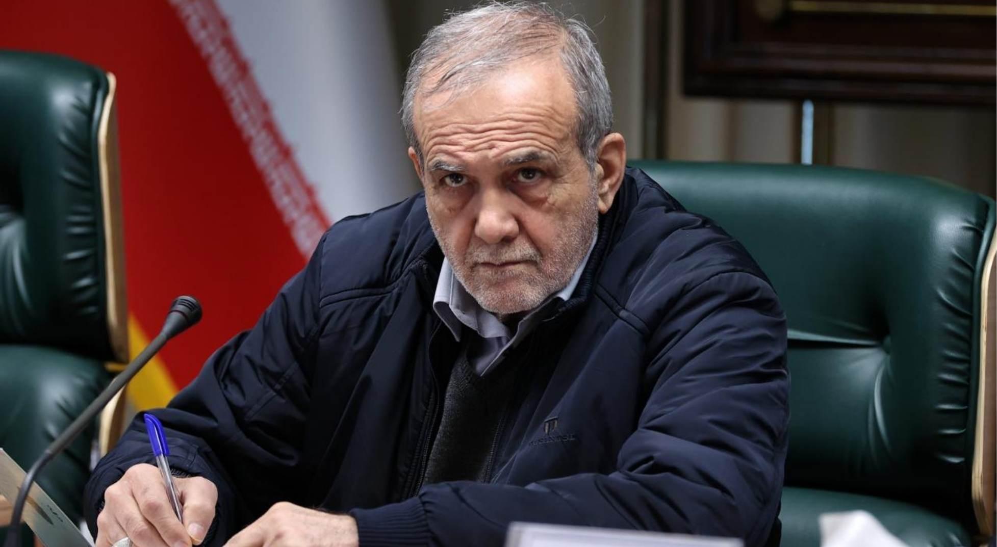 Pezeşkiyan düğmeye bastı! Hasar gören ulaşım altyapısı için acil talimat