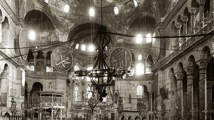 17 ASIRLIK BİR HİKÂYE