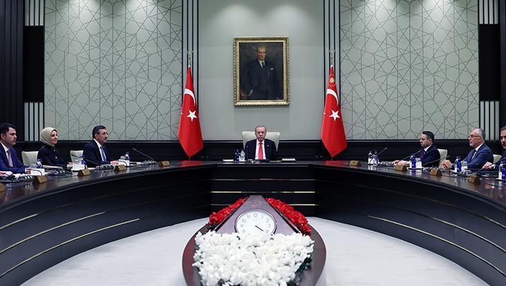 SON DAKİKA KABİNE HABERLERİ: Kabine toplandı! Kabine Kararları için gözler Cumhurbaşkanı Erdoğan'da...