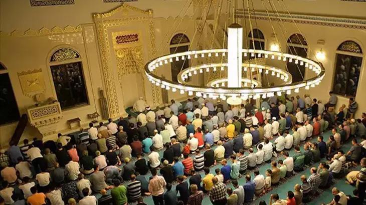 İZMİR CUMA NAMAZI VAKTİ