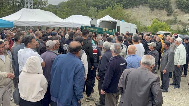 Kızıl Sakala son görev Eren Kaşıkçı memleketinde toprağa verildi