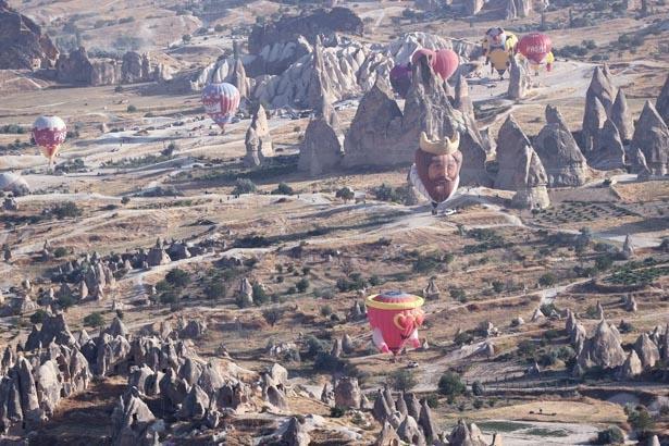 Tam 750 bin kişi bu manzarayı görmek için geldi, kilometrelerce kuyruk oluştu