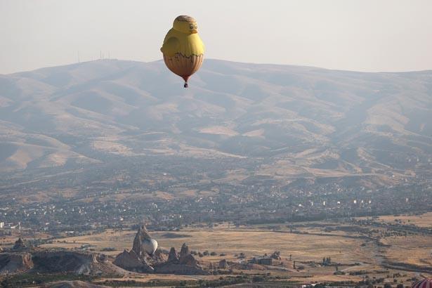Tam 750 bin kişi bu manzarayı görmek için geldi, kilometrelerce kuyruk oluştu