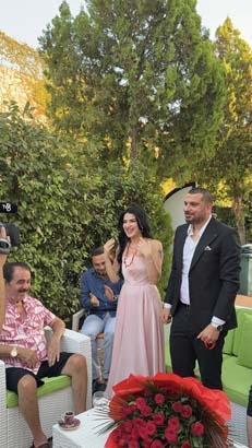 İbrahim Tatlıses kesenin ağzını açtı Manevi kızına taktığı takı gündem oldu