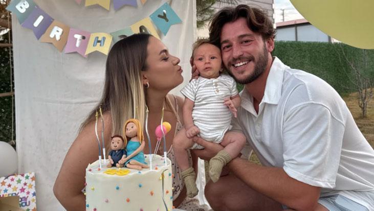 28İNCİ YAŞINI EŞİ VE OĞLUYLA KUTLADI