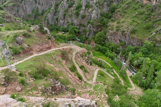 344 basamağın sonunda gizli: Bu bir hayal değil gerçek