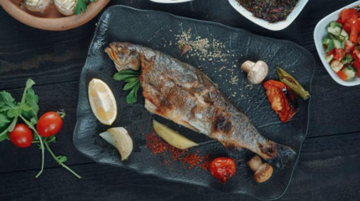 Lokum gibi ağızda dağılan levrek pişirme taktiği Pişen et lif lif dağılıyor