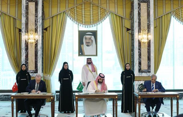 Türkiye, Suudi Arabistan ve Pakistan, Mekke Ortak Savunma Anlaşmasını imzaladı