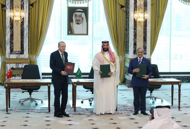 Türkiye, Suudi Arabistan ve Pakistan, Mekke Ortak Savunma Anlaşmasını imzaladı