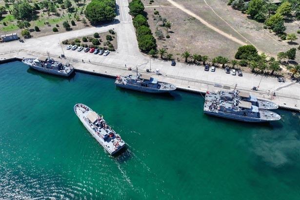 Üniformayı giymeden önce zorlu sınav Geleceğin deniz subayları böyle yetişiyor