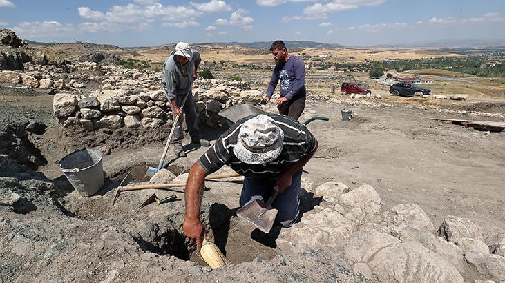 Hattuşanın 8 bin yıllık geçmişini 5 ülkeden 55 bilim insanı araştırıyor