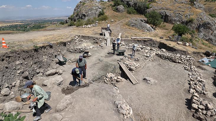 Hattuşanın 8 bin yıllık geçmişini 5 ülkeden 55 bilim insanı araştırıyor