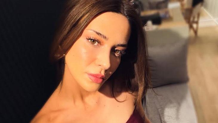 Devrim Özkandan babaannesine yürek burkan veda Kamera karşısında dünyası başına yıkılmıştı