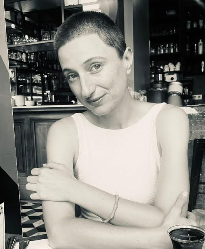 Ünlü oyuncu saçlarını 3 numaraya vurdurdu: Korkmadım değil ama cesaret ettim