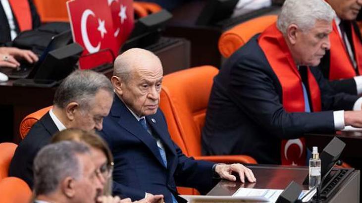 Terörsüz Türkiye yasası kabul edildi TBMMdeki tarihi oturumdan kareler