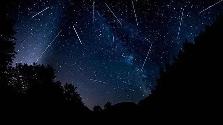 PERSEİD METEOR YAĞMURU SAAT KAÇTA İZLENECEK