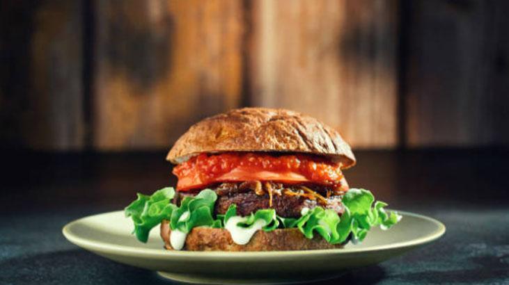 Fast food zincirine meydan okuyan o hamburger köftesi Sırrı sosunda değil