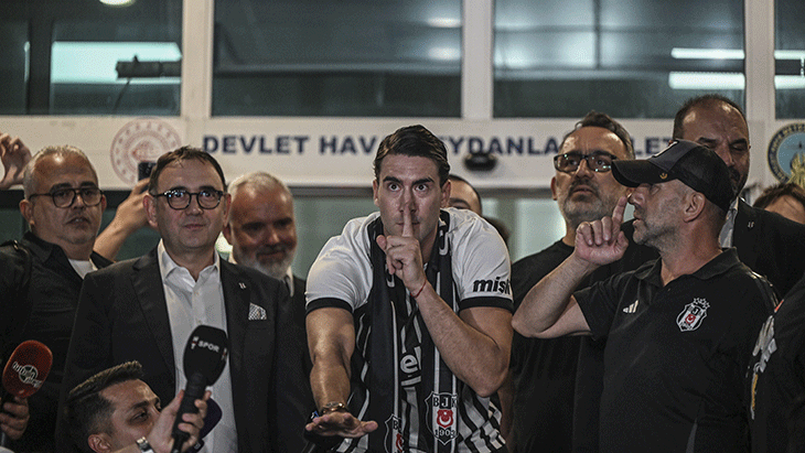 Beşiktaş, Dusan Vlahovici İstanbula getirdi Taraftar ile buluşmasından fotoğraflar