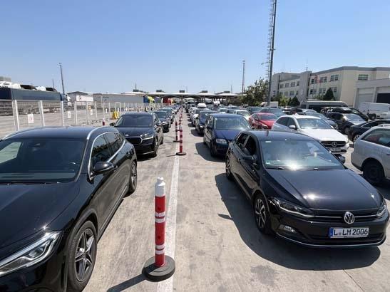 2.5 milyon kişi kapıdan geçti ‘Geldiğimizde sevinç, gittiğimizde hüzün’