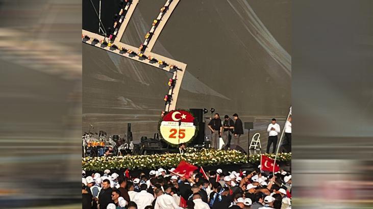 Bahçeli’den AK Parti’nin 25. kuruluş yıl dönümüne özel çelenk