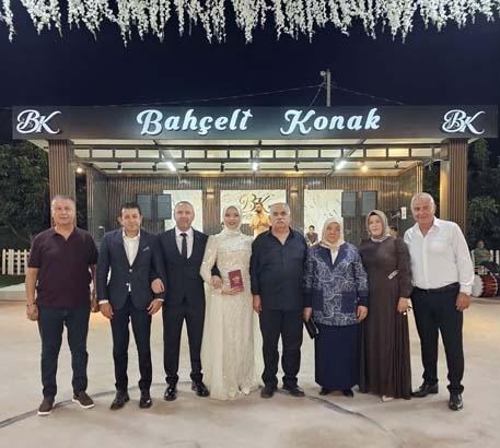 Düğün konvoyu görenleri şaşırttı Gelin ve damat motosikletle salona girdi